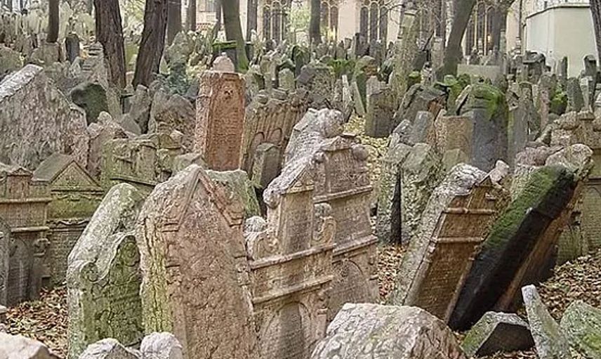 Mezarının üstüne büyük bir penis heykeli diktirmek istedi! O kadının ilginç yaşamı sizlerle