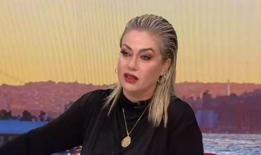 Aramızda Kalmasın'da skandal anlar: Yeliz Yeşilmen'i canlı yayında ayağa kaldırıp kalçasını elledi!