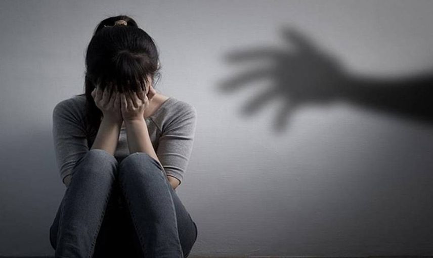 İngiltere'de genç kız dedesinin yaptığı bütün iğrençliği ortaya çıkardı