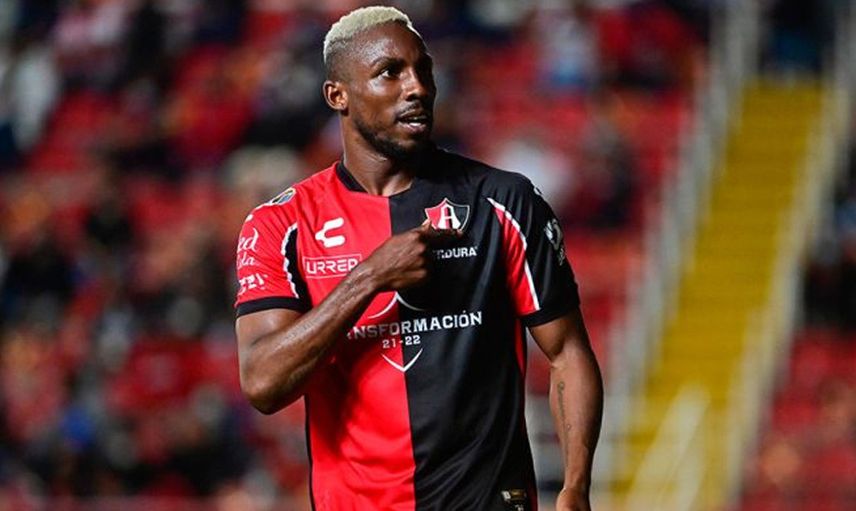 Beşiktaş ve Galatasaray Arasında Transferde Julian Quinones Rekabeti Başladı!