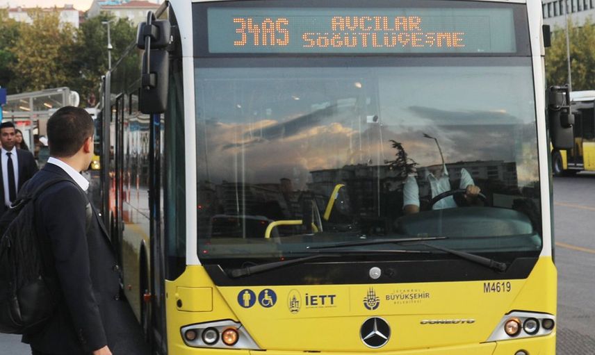 İstanbul'da Bir Metrobüste Uyardığı Kişi Gözünü Çıkarttı