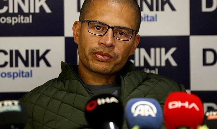 Fenerbahçe Efsanesi Alex de Souza Teknik Direktörlük Kariyerinde Daha Önce Yapılmamış Bir Şey Denedi!