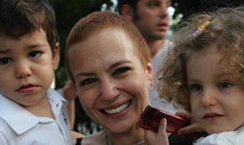 Deniz Uğur Kimdir? 