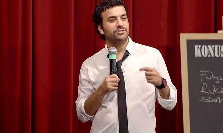 Hasan Can Kaya komik olayım derken sınırı aştı: Seyirciye verdiği cevap salonda gerginliğe neden oldu