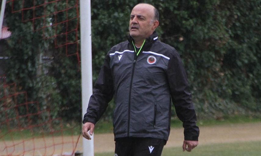 Bursaspor'un Yeni Teknik Direktörü Özcan Bizati'nin Tercih Ettiği Oyun Dizilişi Nedir?