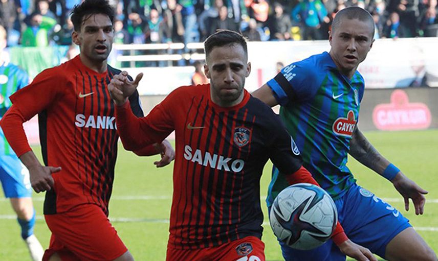 Çaykur Rizespor Teknik Direktörü Hamza Hamzaoğlu Gaziantep FK Mağlubiyetinin Ardından Transfer Açıklaması Yaptı!