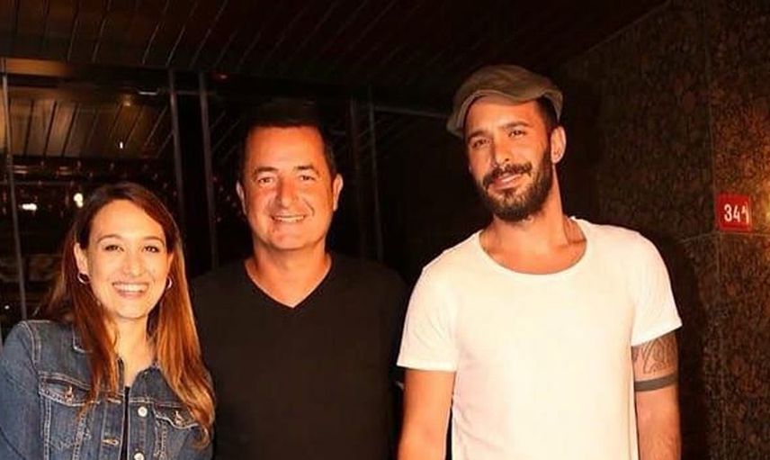 Mutlu aile fotoğrafı: Gupse Özay ve Barış Arduç’un kızları Jan Asya ilk defa görüldü