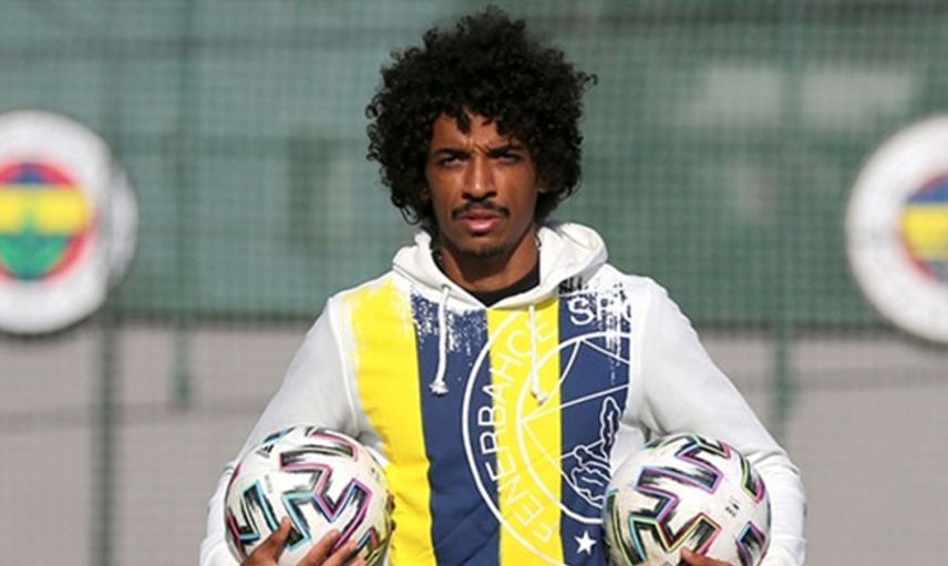Gustavo Formayı Kaptırdı!