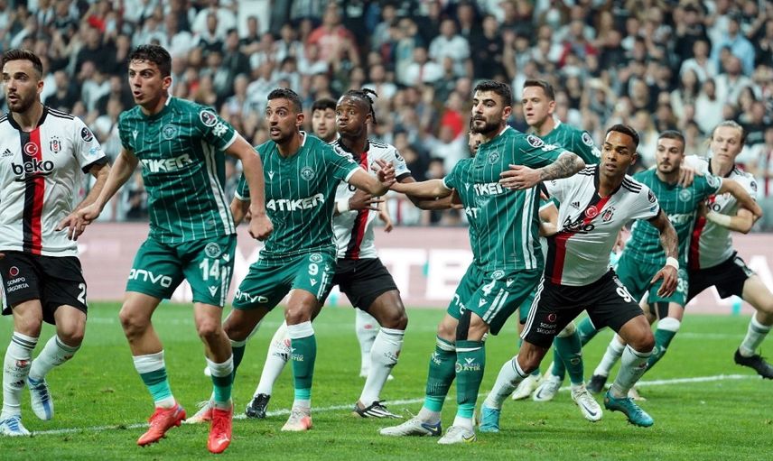 Önder Özen Beşiktaş'ta sözleşmesi sona erecek olan oyuncuların büyük bir avantaj olduğunu ayrıca Sörloth'un takıma çok uygun bir forvet olacağını söyledi