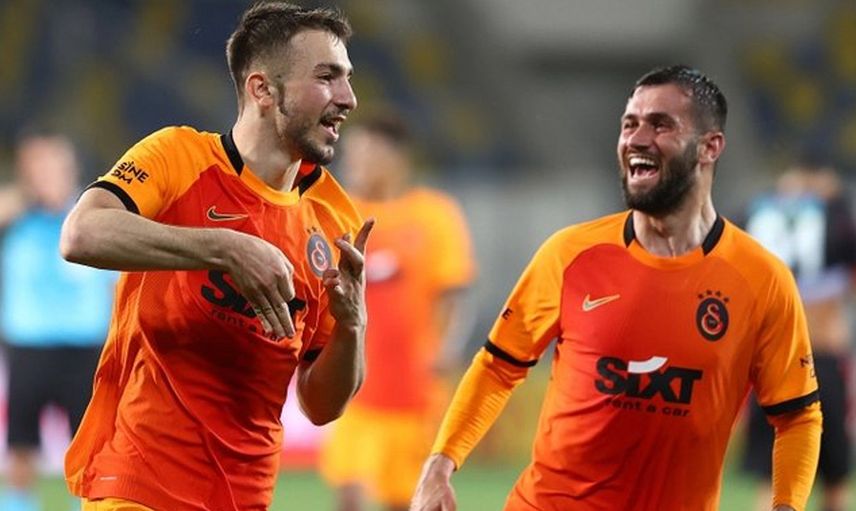 Galatasaray'da Halil Dervişoğlu İle İlgili Yeni Gelişmeler Yaşanıyor!