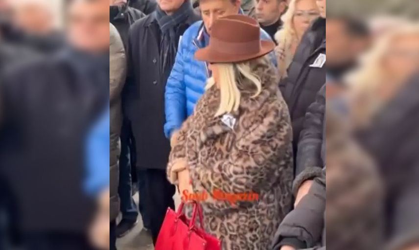 Safiye Soyman'ın cenaze kombini tepki çekti! ''Podyuma mı çıkıyorsun?''