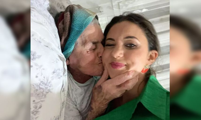 Depremde 17 akrabasını kaybetmişti: Ünlü şarkıcı Karsu Hatay'da yıkıntıların arasında öyle bir şey gördü ki...