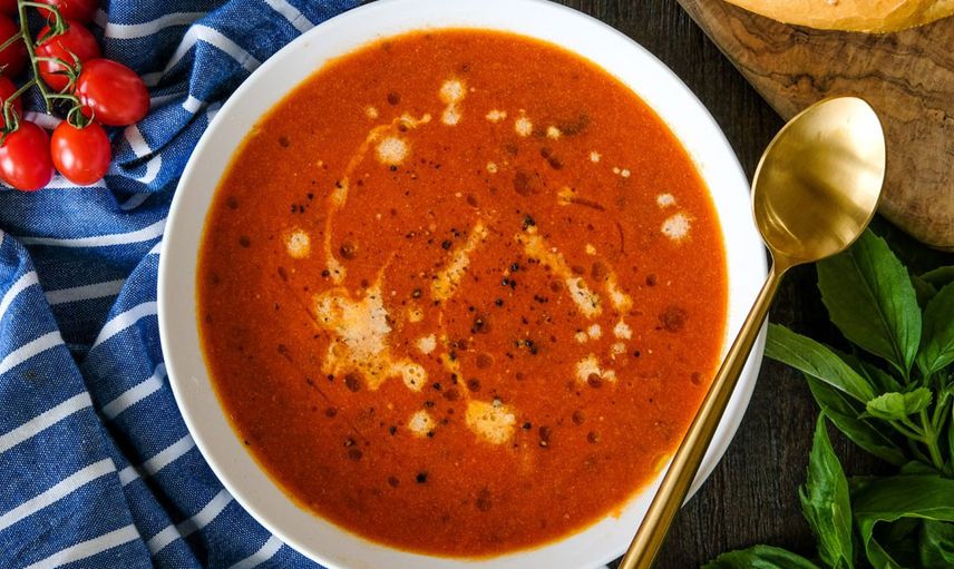 Kinoalı domates çorbası