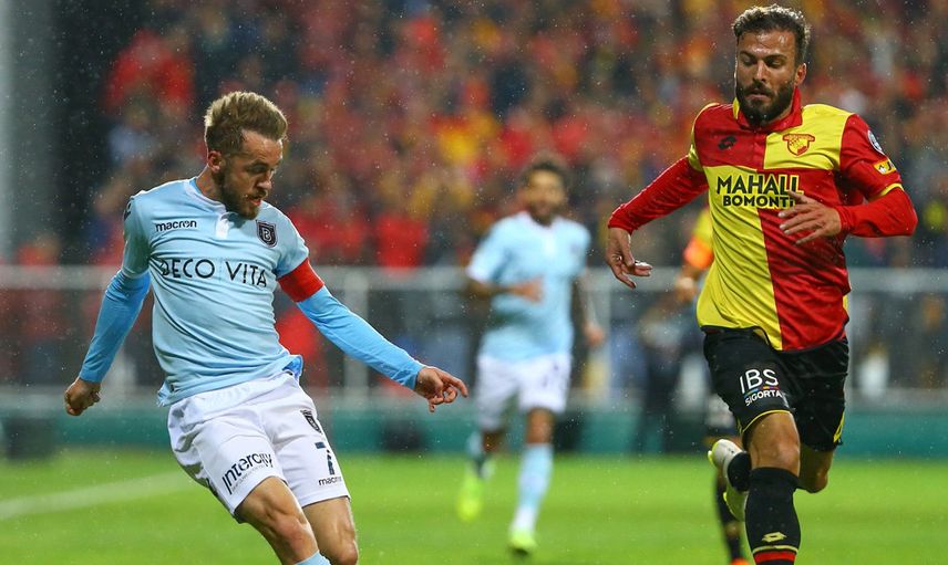Trabzonspor Medipol Başakşehir'den Edin Visca Transferini Bitirdi!