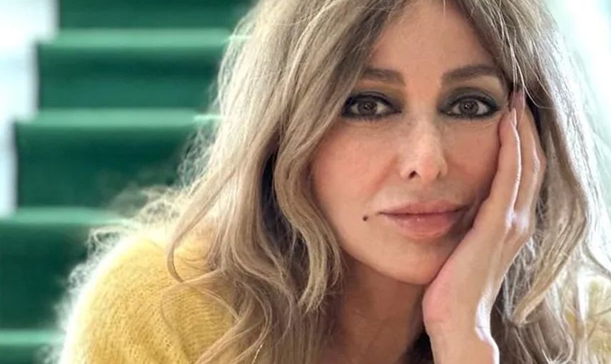 Zerrin Tekindor'dan seyirciye sitem dolu ayar: Oyunu yarıda kesti, salonda soğuk rüzgarlar esti!