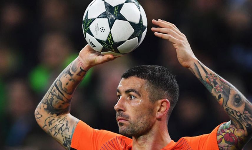 Galatasaray Aleksander Kolarov'un Peşinde!