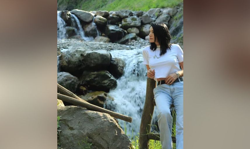 Aleyna Tilki’nin annesi Havva Öztel verdiği dekolteli pozlar ile gündem oldu
