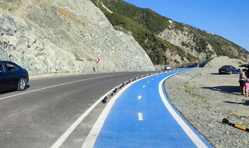 Dünyanın En Uzun Bisiklet Yolunda Binlerce Pedal Çevriliyor