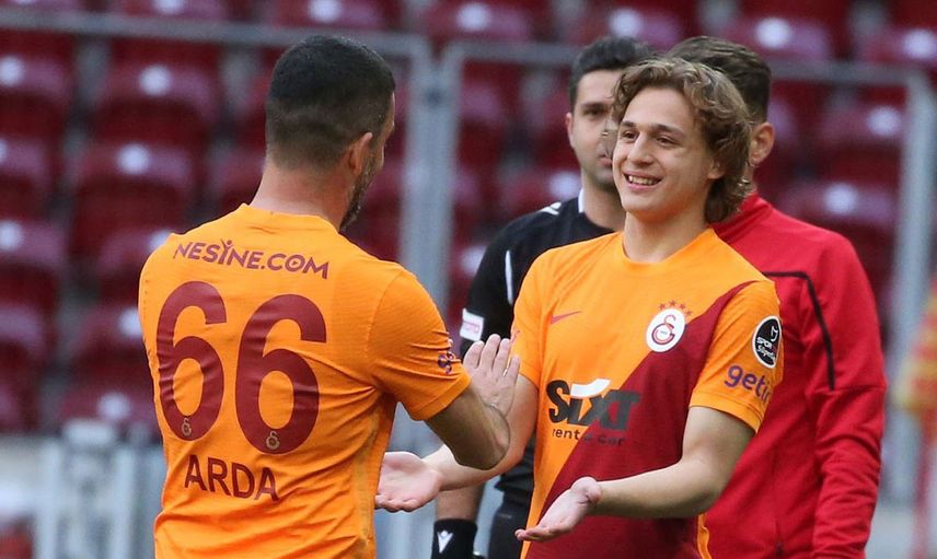 Galatasaray'ın genç futbolcusu Hamza Akman Avrupa takımlarının transfer listesine girdi!