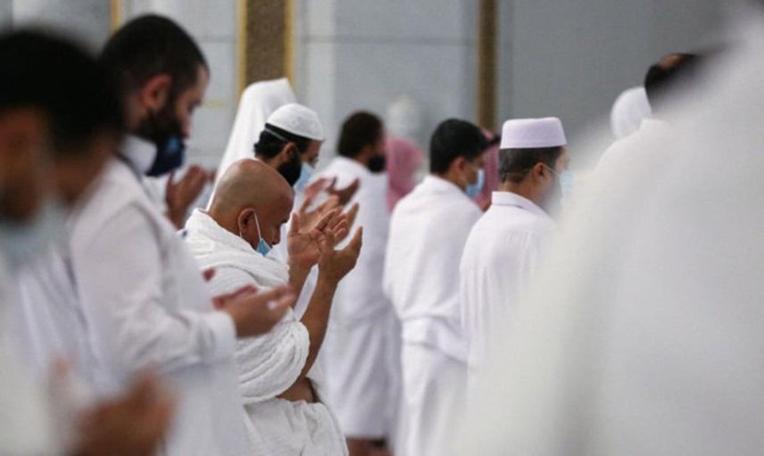 Kabe’de İlk Teravih Namazı Korona Önlemleri Altında Gerçekleşti