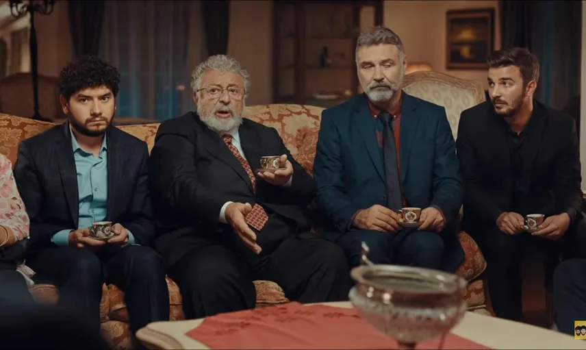 Kafalar Karışık Filmi Nerede Çekildi? Oyuncuları Kimler, Konusu Ne?