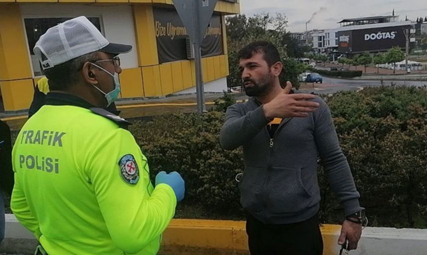 Kaza Yapan Sürücü Kırmızı Işıkta Geçtiğini Kabul Etmedi