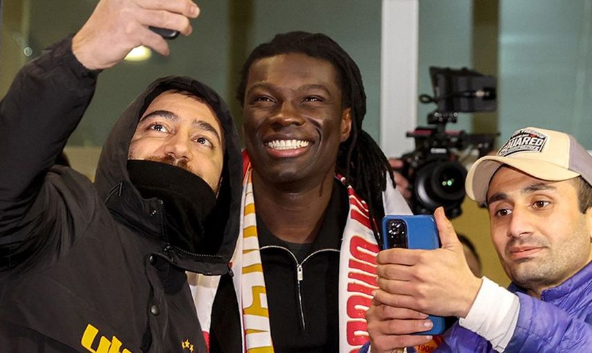 Galatasaray Bafetimbi Gomis'in Transferi İçin Harekete Geçti!