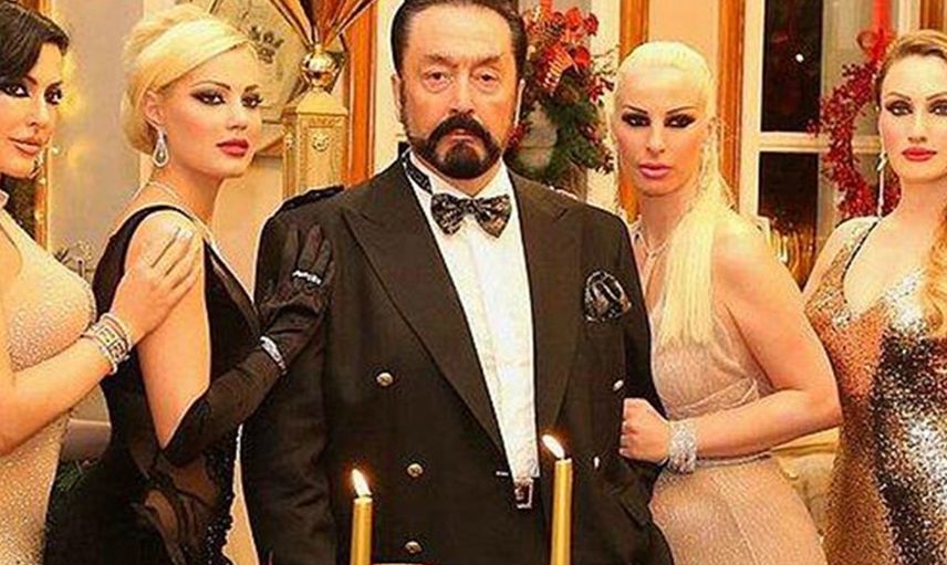 Kedicikler'den cesur pozlar