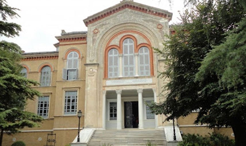 Kendine koca bulamayınca öğrencilerine göz dikti! Dini okulda yeni bir skandal! Öğrencisine cinsel ilişki mesajı attı mesajı veli görünce olanlar oldu