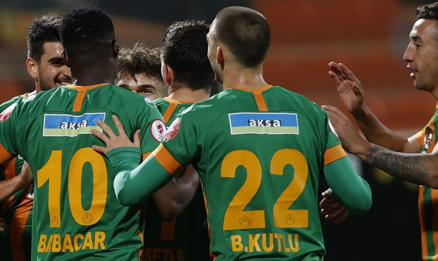 Khouma Babacar Hastaneye Kaldırıldı!