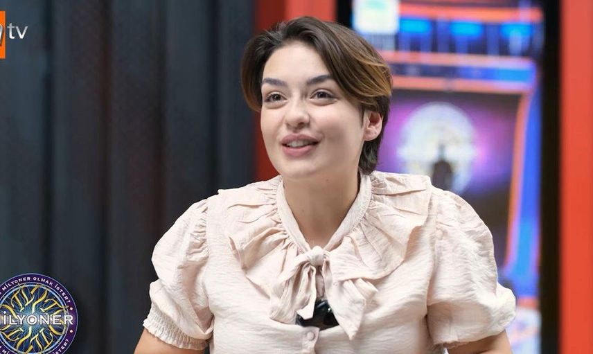 Kim Milyoner Olmak İster programıyla gönüllerde taht kuran Rabia Birsen Göğercin, protez koluyla tanıştı!