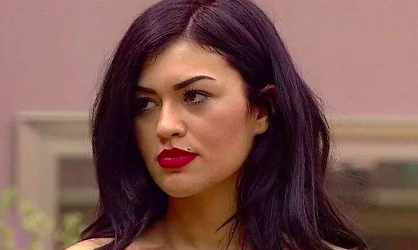 Kısmetse Olur’un fenomen gelin adayı büyük rezillik! Arabada poz veren Cansel Çördük’ün cinsel organı görünüyor