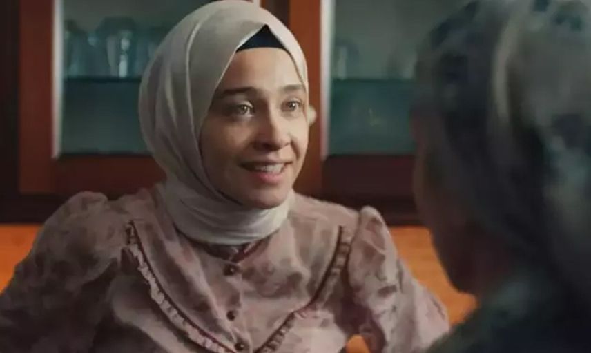 Kızıl Goncalar dizisinin Feyza'sı Zehra Kelleci'nin gerçek halini görenler şok oldu: Tokat sahnesi günlerce konuşulmuştu