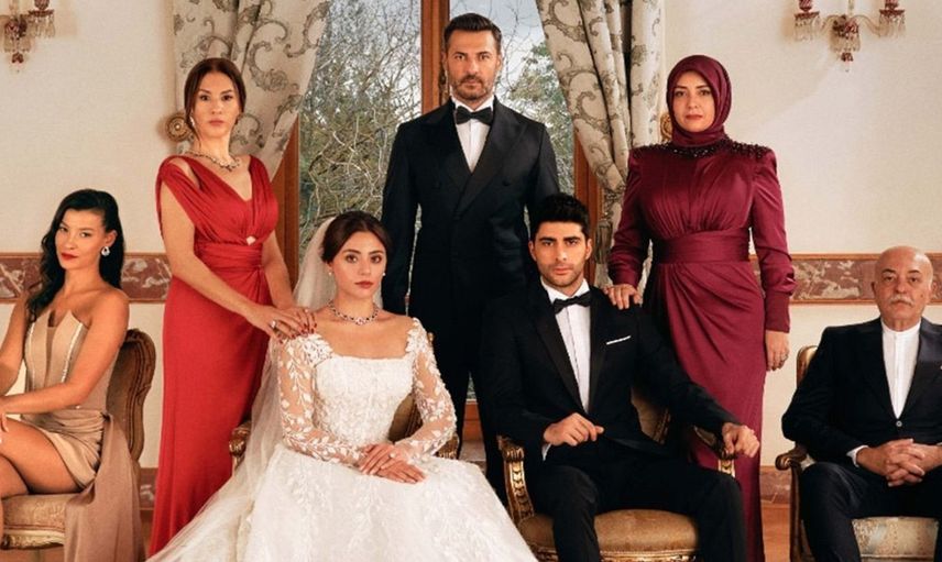 Kızılcık Şerbeti dizisi oyuncularının gerçek sevgililerini öğrenince ağzınız açık kalacak