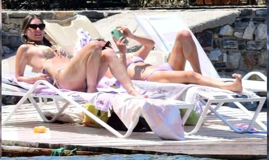 Aslı Enver tatil sezonunu açtı! Sahilde bikinisi ile sere serpe verdiği pozlar ağızları açık bıraktı