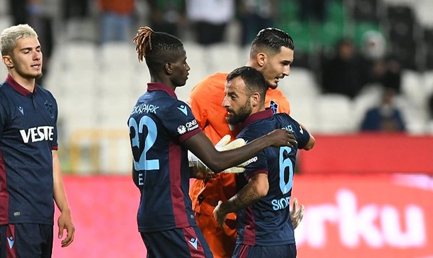 Konyaspor-Trabzonspor Maçında Uğurcan Çakır Sergilediği Performans İle Kariyer Rekorunu Kırdı!