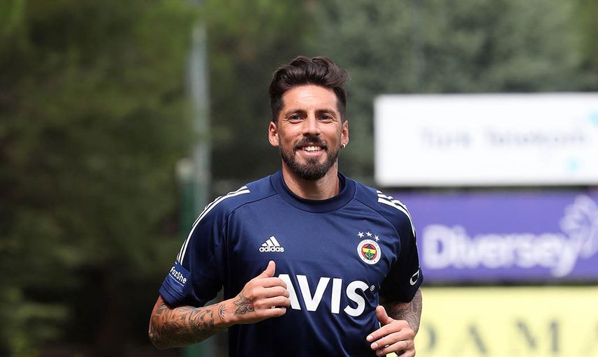 Fenerbahçeli Jose Sosa, Santa Clara'ya Transfer Oluyor!