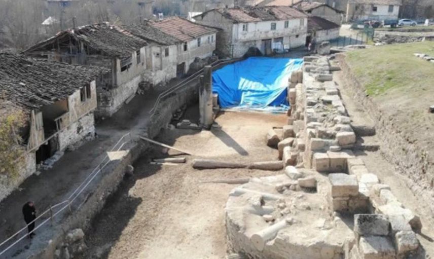 Kütahya'da Bir İlginç Olay! Gören Bir Daha Bakıyor
