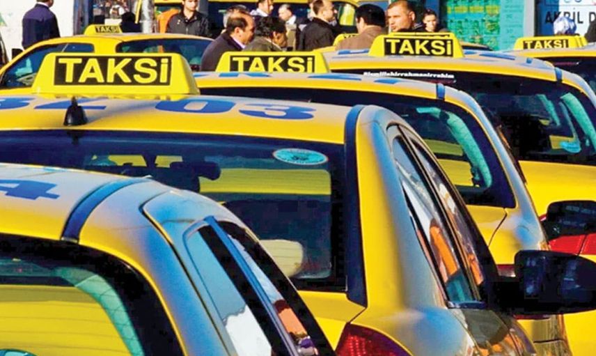 Kütahya'da Cinayet: Taksiciler Cansız Bedeni Kaldırıma Bıraktı