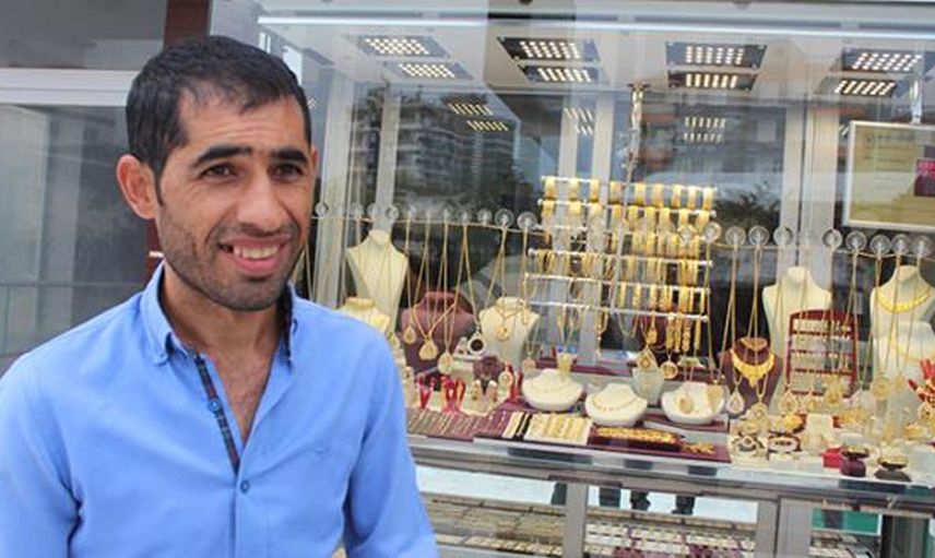 Kuyumcu İsyan Etti: " Millet Benimle Dalga Geçiyor"