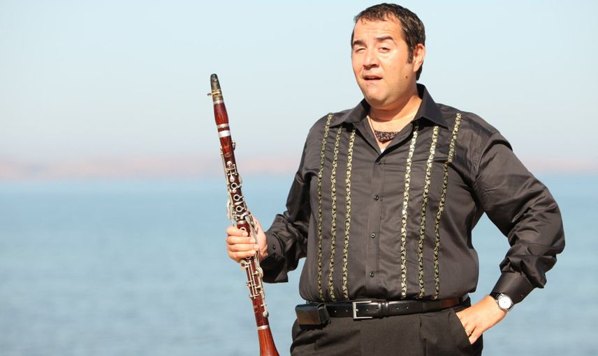 Ata Demirer kimdir?
