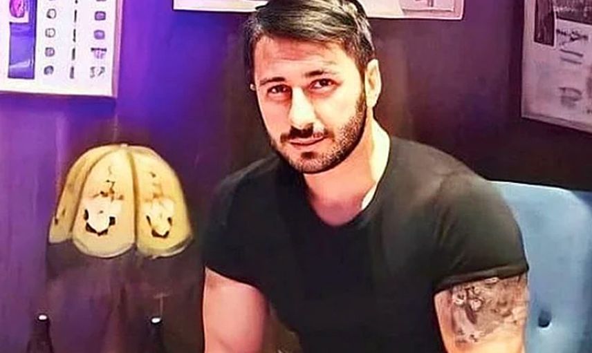 Genç Karikatürist Başına Poşet Geçirilmiş Halde Ölü Bulundu
