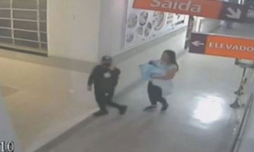 Hemşire kılığına girip bebek çalmaya çalıştı sebebi herkesi şaşırttı!