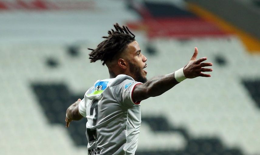 Beşiktaş'ta, Antalyaspor Maçı Öncesi Valentin Rosier Sakatlandı!