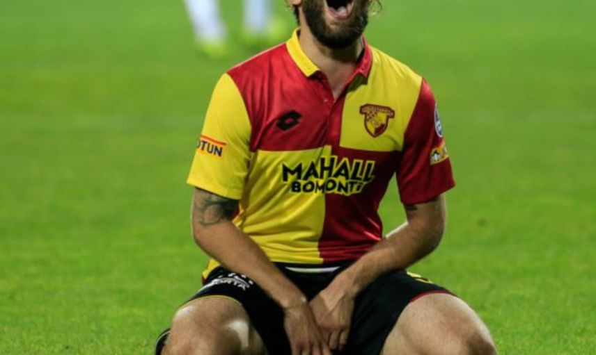Galatasaray'dan Sürpriz Transfer Hamlesi: Milli Futbolcu Sarı Kırmızılı Takıma Çok Yakın!