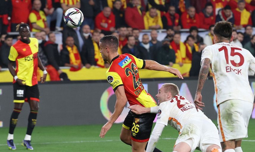 Uğur Meleke Göztepe - Galatasaray Maçında Kırılan Dünya Rekorunu Açıkladı!