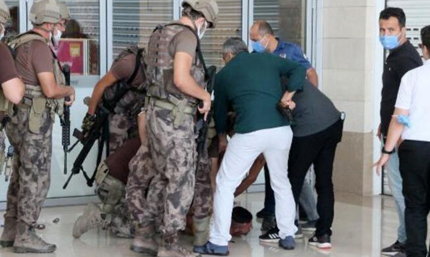 Manavgat’ta Bir Genç Ustasını 5 Saat Rehin Aldı