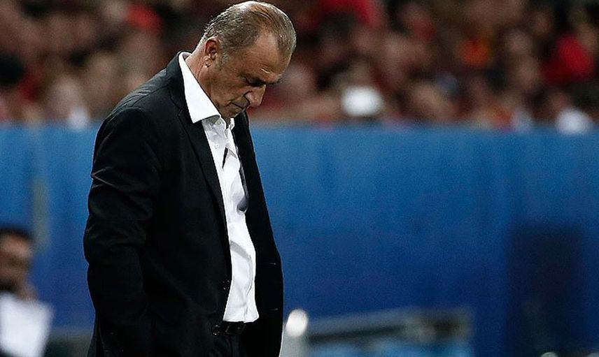 Galatasaray Taraftarı Fatih Terim'e İstifa Çağrısı Yaptı!
