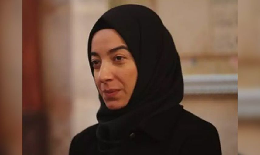 Kızıl Goncalar dizisinin Müyesser'inin gerçek hali şaşırttı: Asiye Dinçsoy başörtüsüz haliyle bambaşka biri!