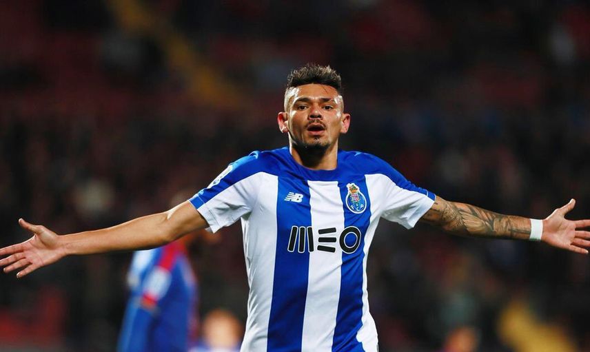 Fenerbahçe Tiquinho Soares'i Transfer Etmek İstiyor!